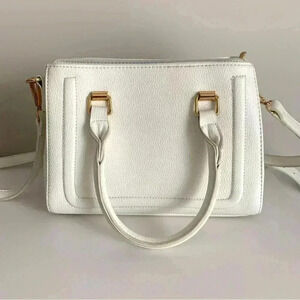 White  bag purse with gold hardware